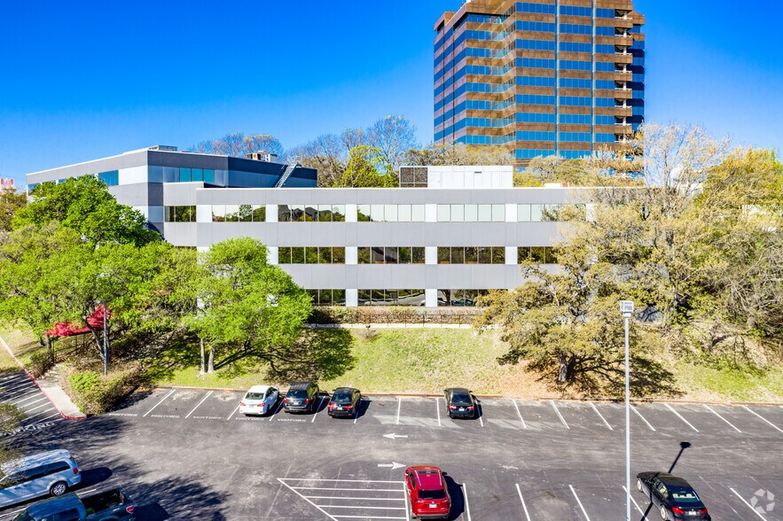 4201 Medical Dr, San Antonio, TX à louer - Photo du bâtiment - Image 3 de 5