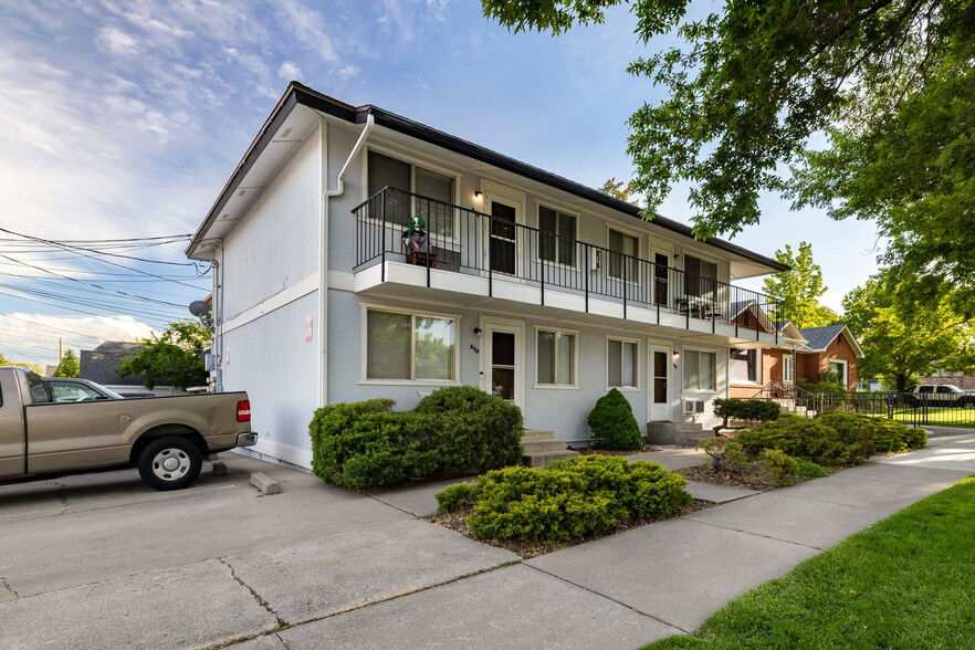 370 La Rue Ave, Reno, NV for sale - Building Photo - Image 1 of 36