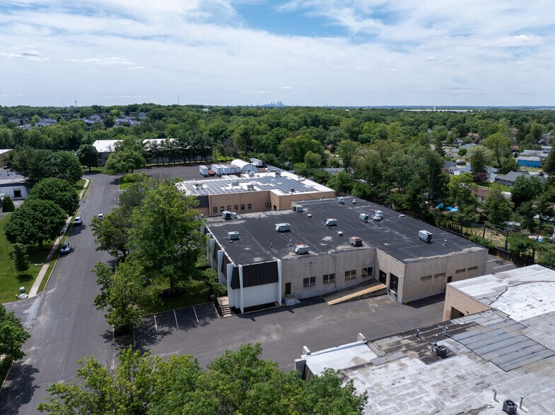 1803 Underwood Blvd, Delran, NJ for lease - Building Photo - Image 1 of 5