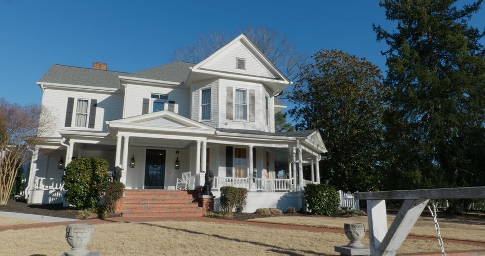 123 SE Railroad St, Youngsville, NC for sale - Commercial Listing Video - Image 2 of 43