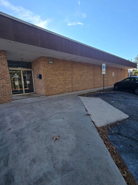 307 N Green St, Wadesboro, NC à vendre - Photo du bâtiment - Image 2 de 20