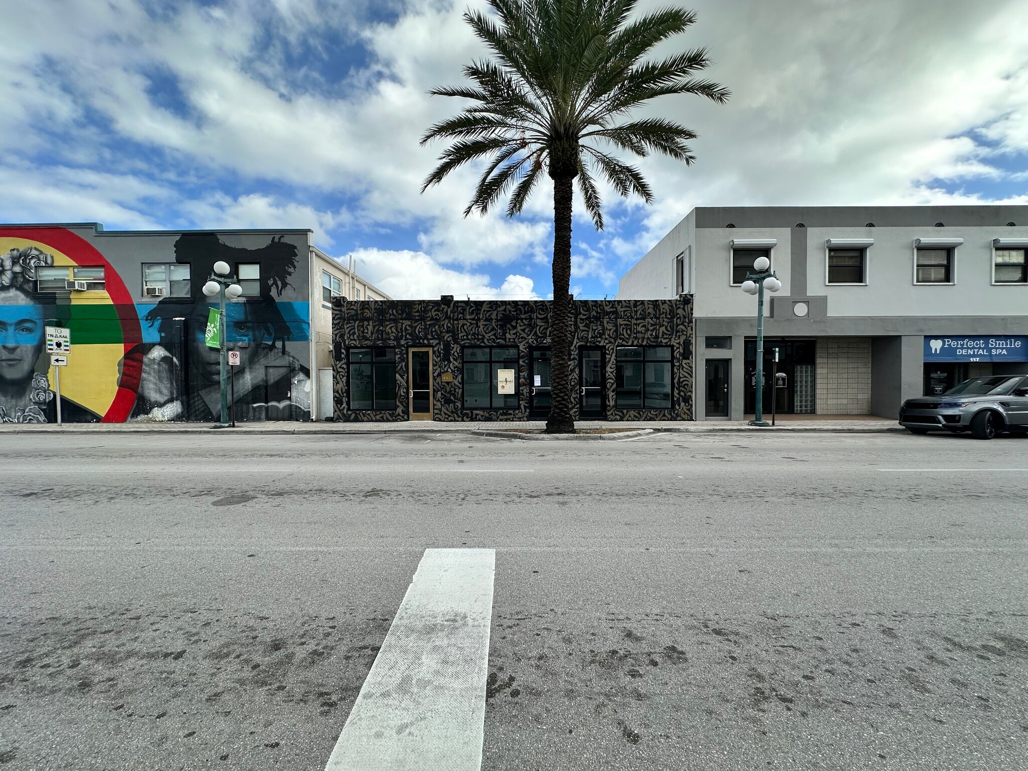 111 S 21st Ave, Hollywood, FL for lease Primary Photo- Image 1 of 17