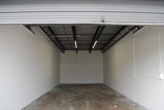 272 NW 1st St, Deerfield Beach, FL for lease Interior Photo- Image 1 of 1