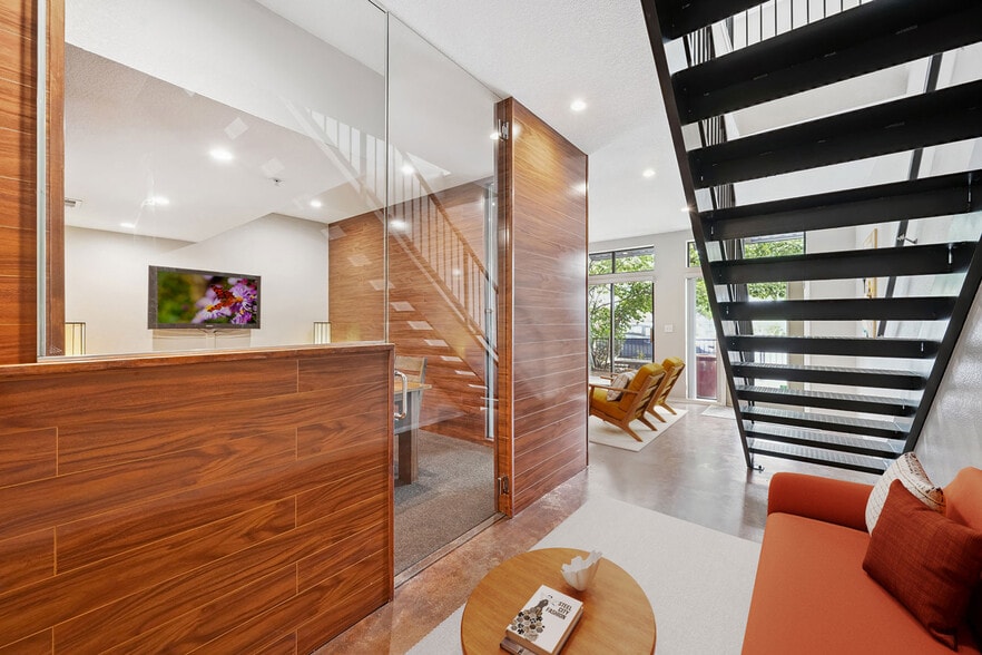 3195 Blake St, Denver, CO for lease - Primary Photo - Image 1 of 13