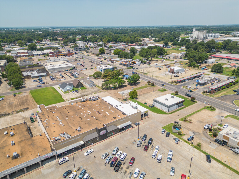 406 E Sunflower Rd, Cleveland, MS à louer - Photo principale - Image 1 de 14