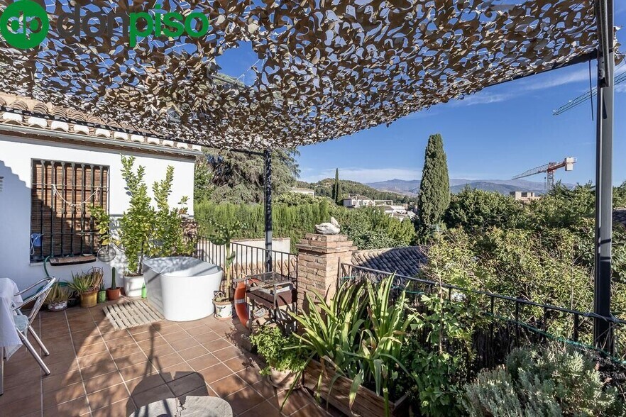 Placeta del Cristo de las Azucenas, 5-5, Granada, Granada for sale - Building Photo - Image 3 of 26
