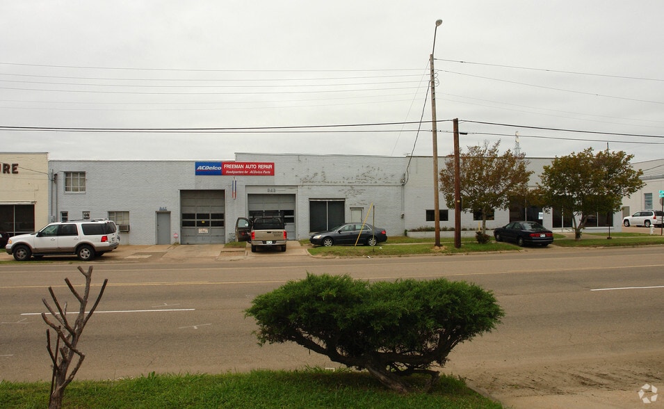 839-847 State St, Jackson, MS for lease - Building Photo - Image 1 of 5