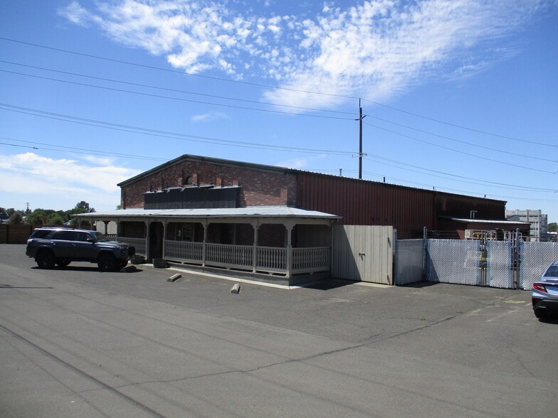 635 N 13th Ave, Walla Walla, WA for sale - Building Photo - Image 2 of 8