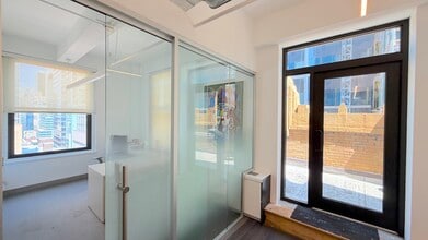 9 Times Sq, New York, NY for lease Interior Photo- Image 2 of 7