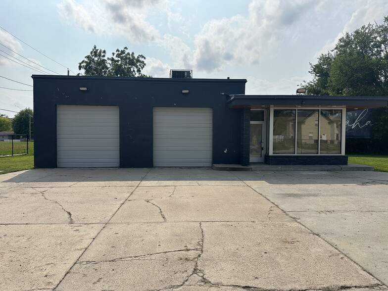 2820 N 24th St, Omaha, NE for lease - Building Photo - Image 1 of 4