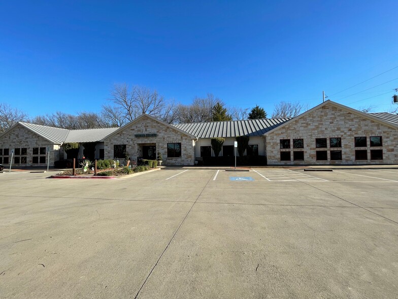 3930 Naaman School Rd, Garland, TX for sale - Building Photo - Image 3 of 11