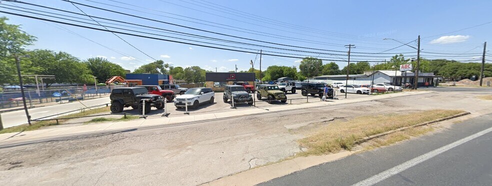 6708 Burnet Rd, Austin, TX for lease - Building Photo - Image 1 of 1