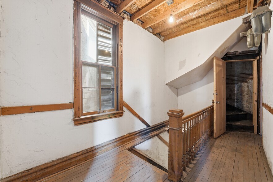 1321 W 18th St, Chicago, IL à vendre - Photo du bâtiment - Image 2 de 9