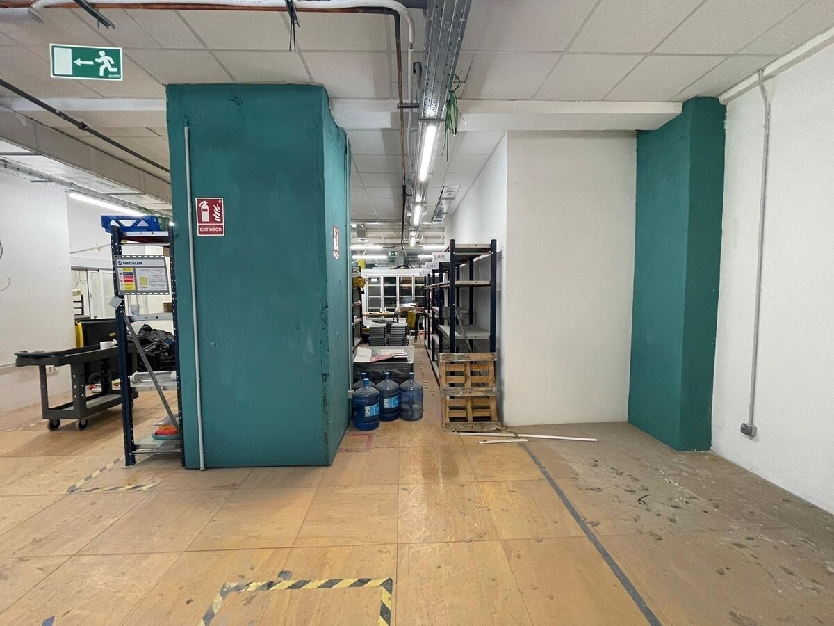 Madrid, MAD 28014 - Unit 01 - - Interior Photo - Image 1 of 8