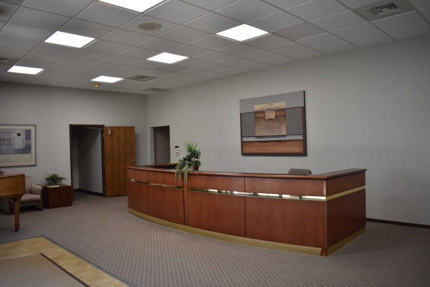 1661 Old Henderson Rd, Upper Arlington, OH à vendre - Photo intérieure - Image 2 de 3