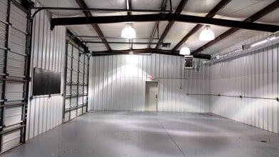 1205 Albert Pike Rd, Hot Springs, AR à louer Photo intérieure- Image 2 de 4