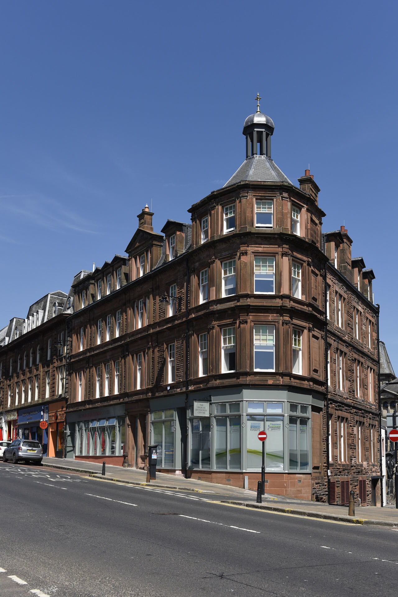 30-38 John Finnie St, Kilmarnock à louer Photo du bâtiment- Image 1 de 5