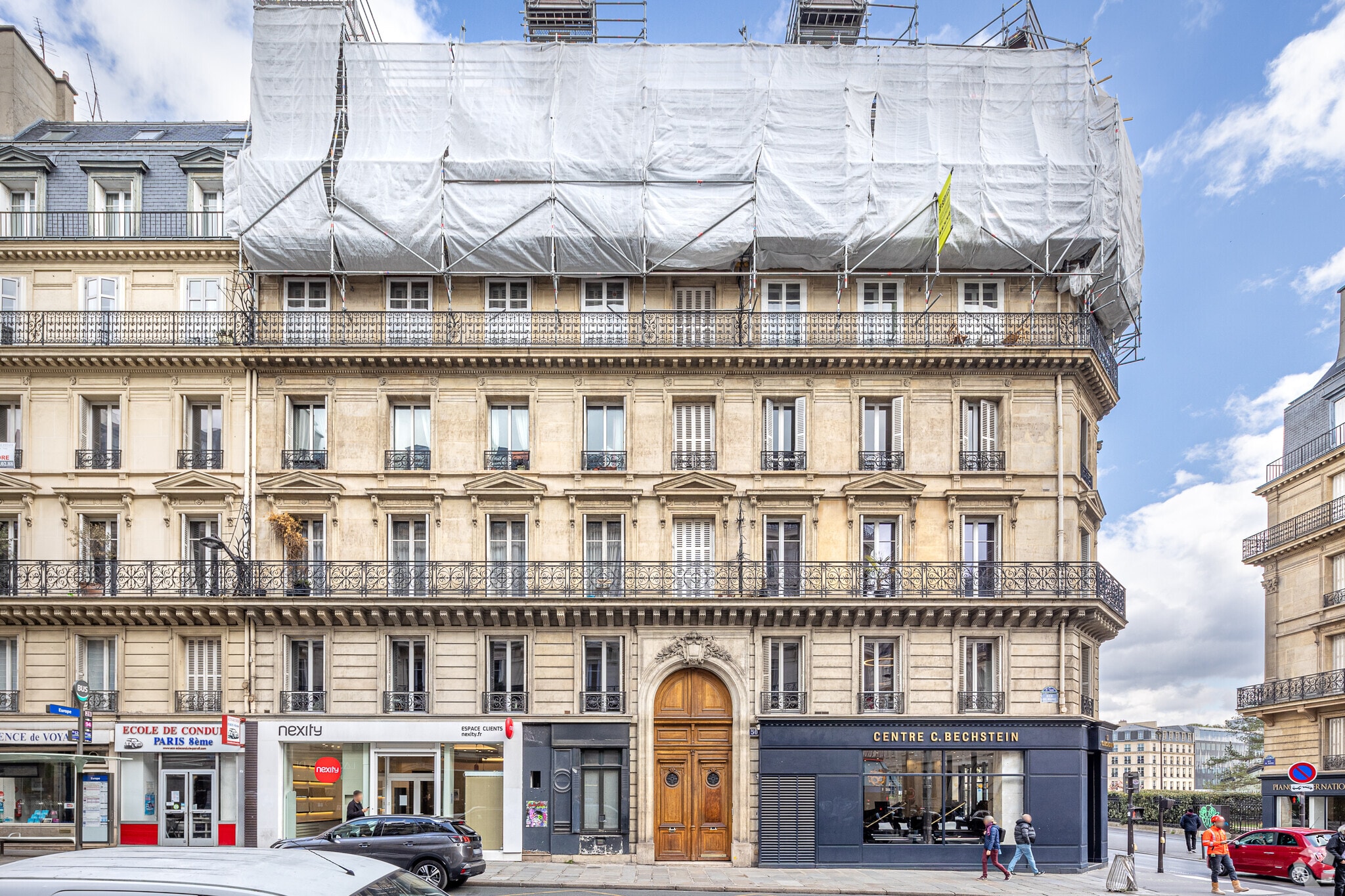 Commerce de détail dans Paris à louer Photo principale- Image 1 de 3