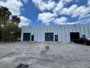 2099-2101 W Atlantic Blvd, Pompano Beach, FL à louer Photo intérieure- Image 1 de 4