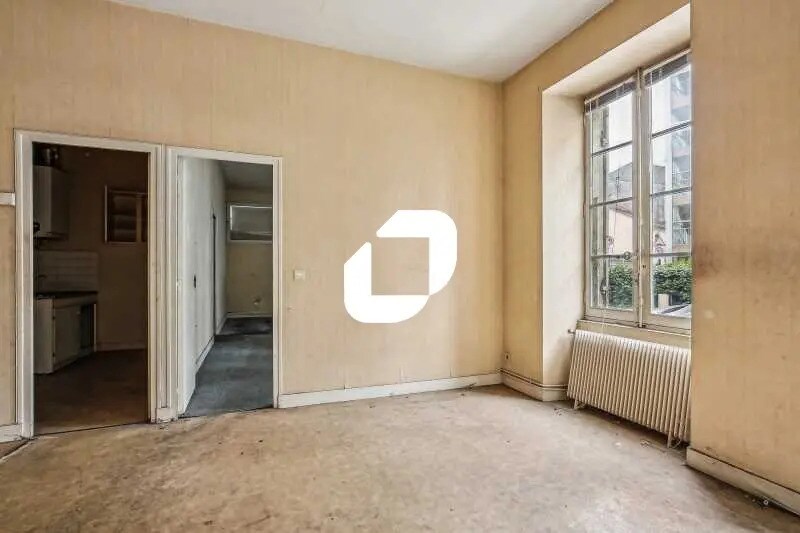 Office in Bordeaux for lease Interior Photo- Image 1 of 5