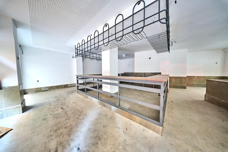 Calle Ancha de Gracia, 9-9, Granada, Granada for sale - Building Photo - Image 2 of 15