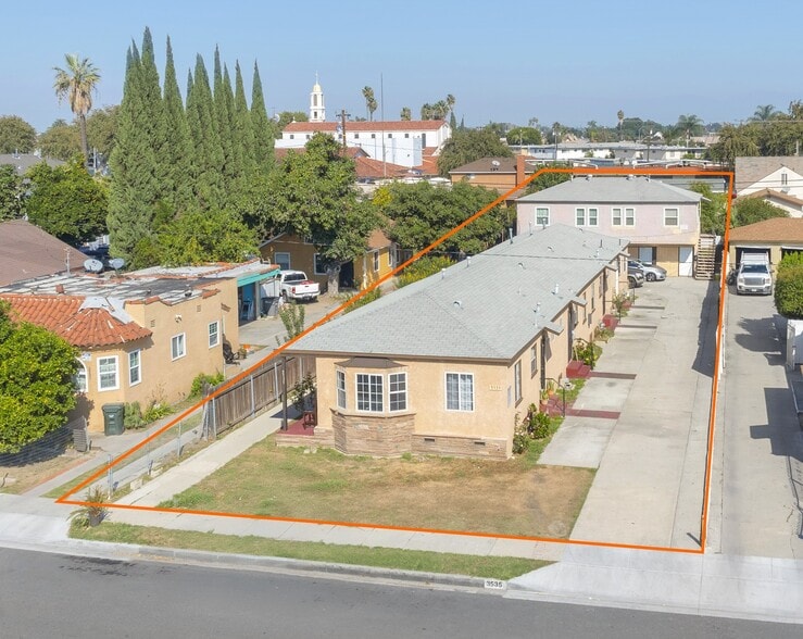 3535 Los Flores Blvd, Lynwood, CA for sale - Primary Photo - Image 1 of 9