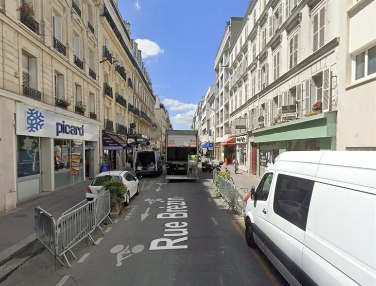 Retail in Paris for lease - Building Photo - Image 3 of 3