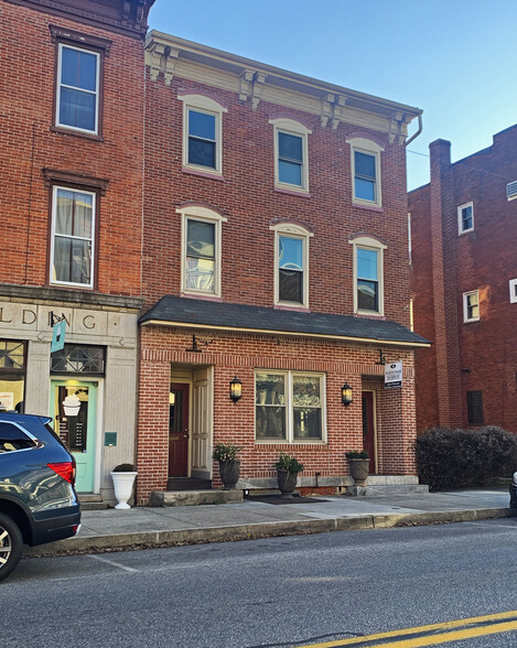 47-49 W Main St, Mechanicsburg, PA for sale - Building Photo - Image 1 of 1