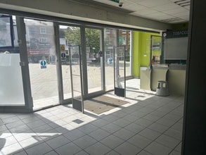 9-10 Market Pl, Wokingham for lease Interior Photo- Image 1 of 4