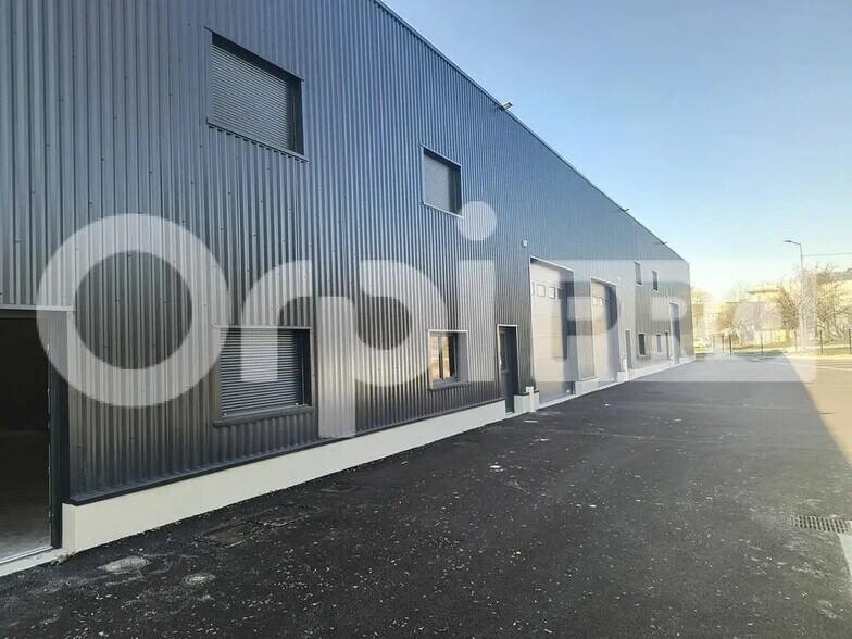 Flex dans Reims à louer - Photo du bâtiment - Image 1 de 4