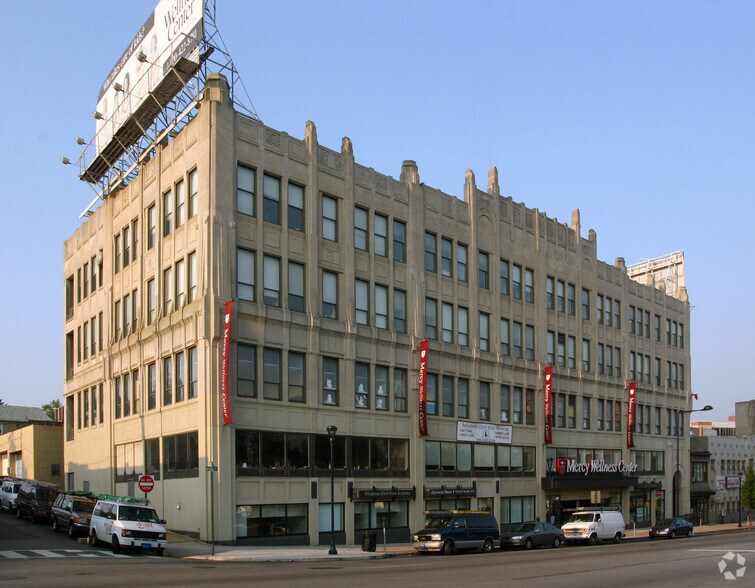 6800-6816 West Chester Pike, Upper Darby, PA à louer - Photo du bâtiment - Image 2 de 14