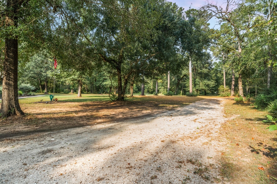 25467 Brooks Rd, Waller, TX for sale - Building Photo - Image 2 of 16