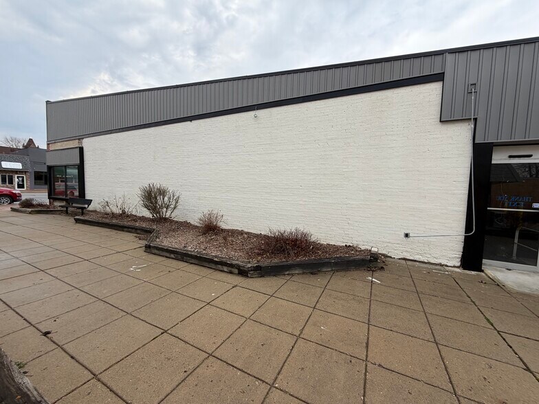 4238 Main St, Brown City, MI à vendre - Photo du bâtiment - Image 3 de 10