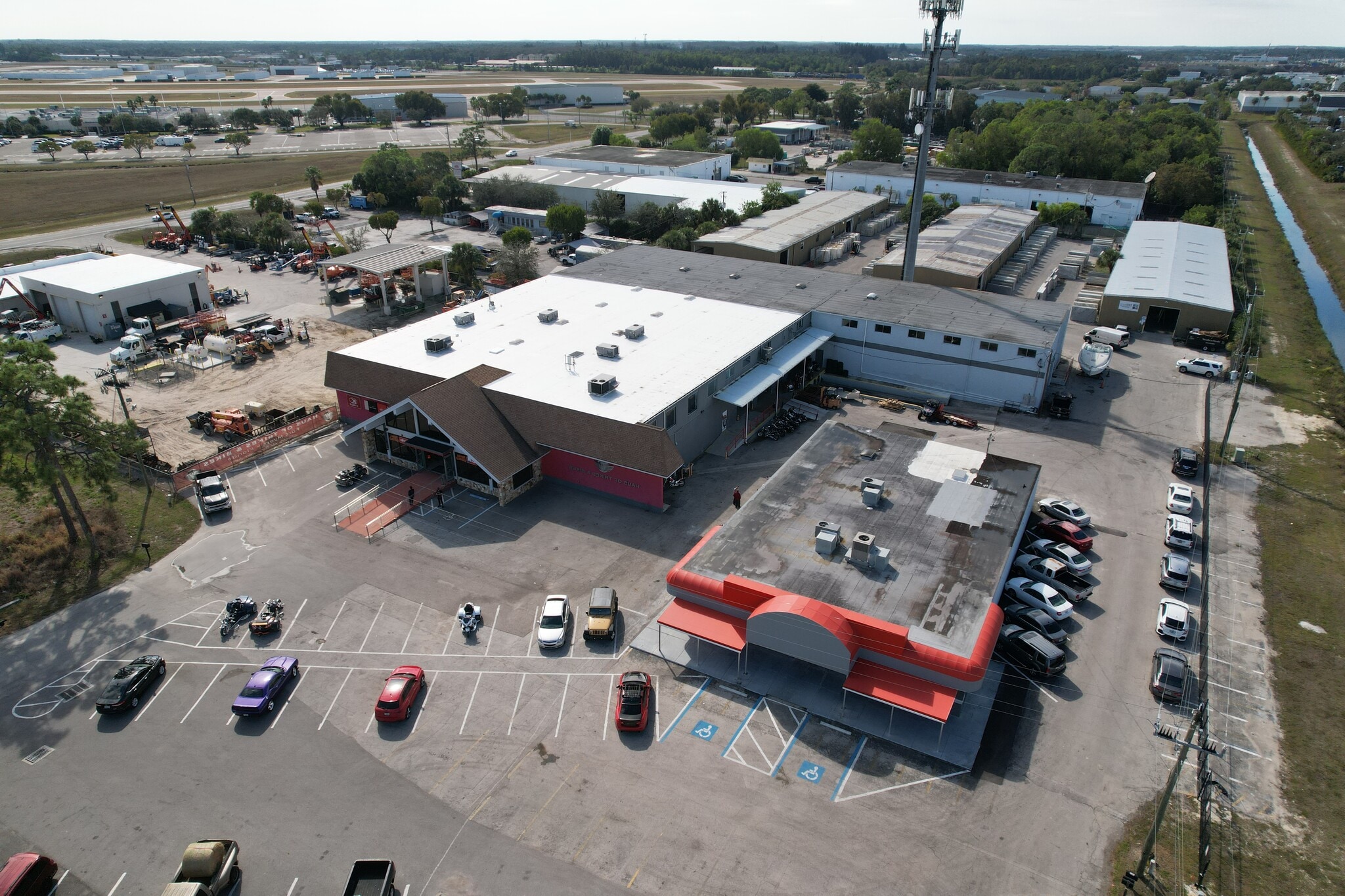 4607 Fowler St, Fort Myers, FL for sale Primary Photo- Image 1 of 7