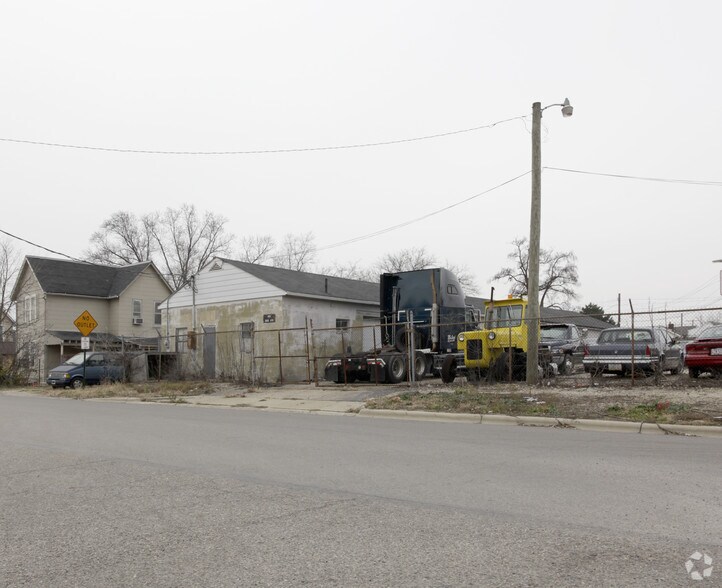 805 Rose Ave, Columbus, OH à vendre - Photo du bâtiment - Image 2 de 2