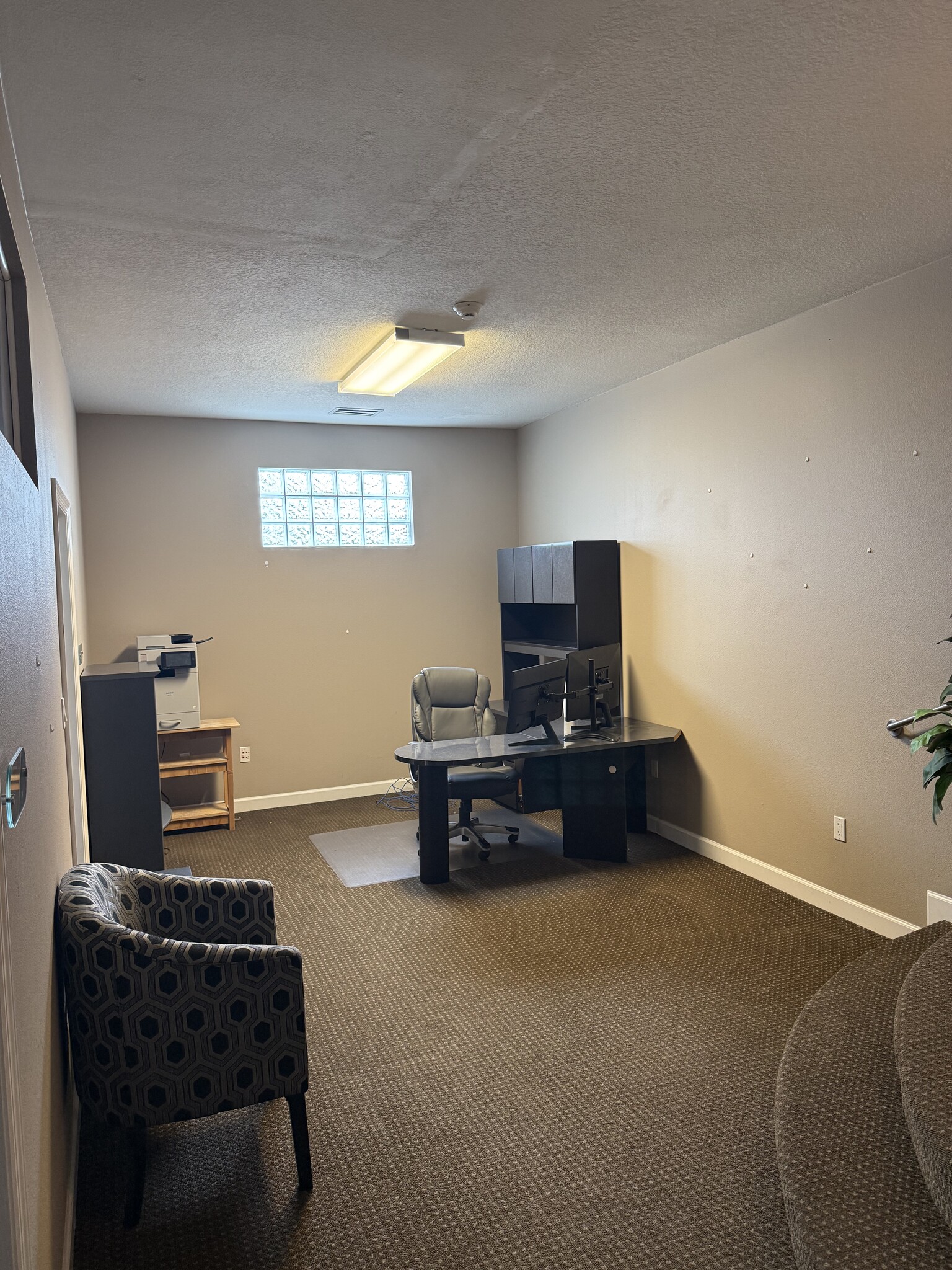 7910 N Tamiami Trl, Sarasota, FL for lease Interior Photo- Image 1 of 9