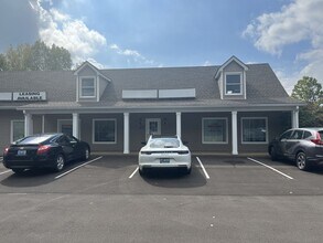 606 Crystal Pl, La Grange, KY for lease Building Photo- Image 2 of 12