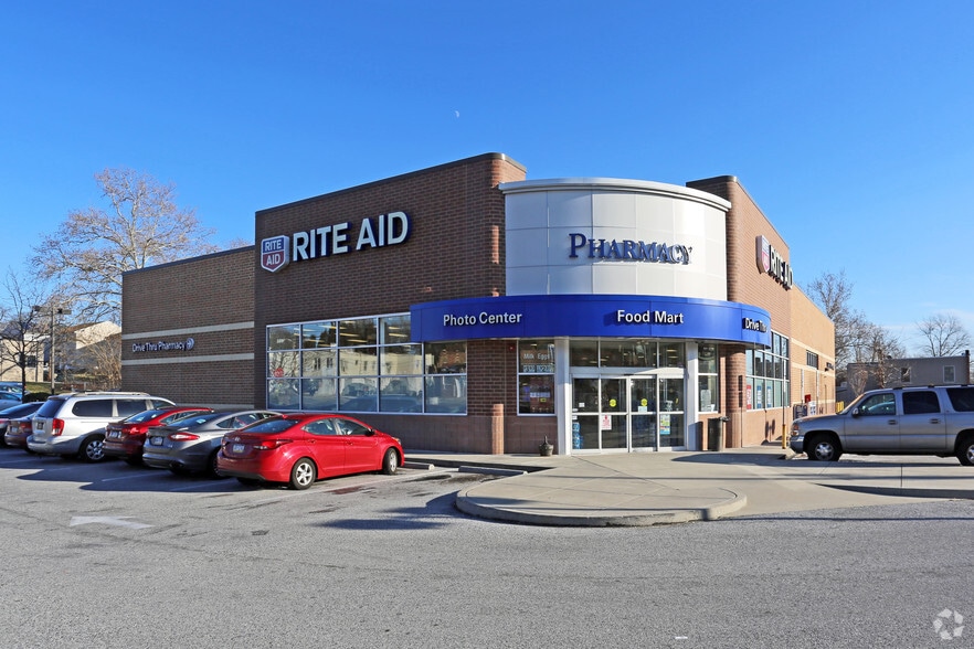 762 Chester Pike, Prospect Park, PA for lease - Primary Photo - Image 1 of 5