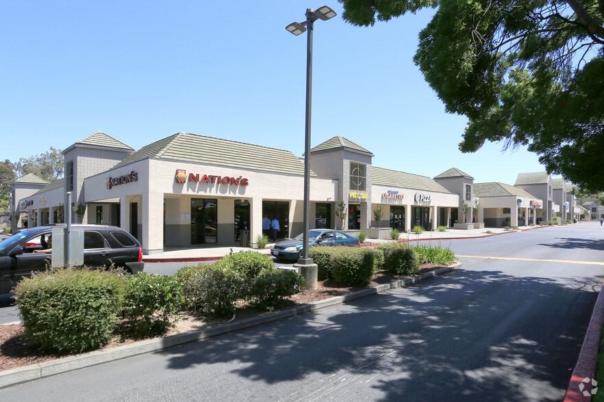 1955 W Texas St, Fairfield, CA for lease - Primary Photo - Image 2 of 7