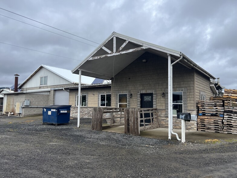8105 Wallace Rd NW, Salem, OR à louer - Photo du bâtiment - Image 3 de 18