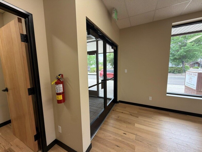 825-855 Railroad St, Elko, NV for lease - Building Photo - Image 2 of 10