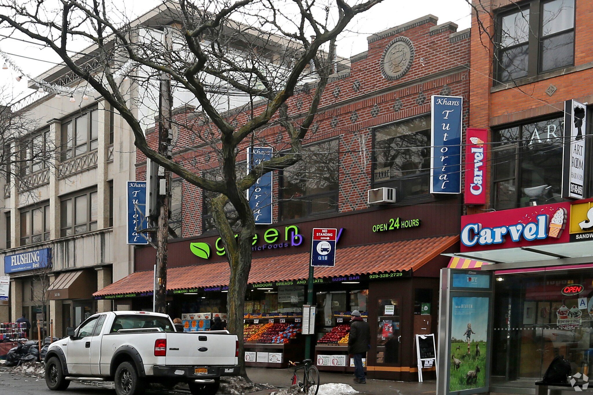 3114 30th Ave, Astoria, NY à louer Photo du bâtiment- Image 1 de 3