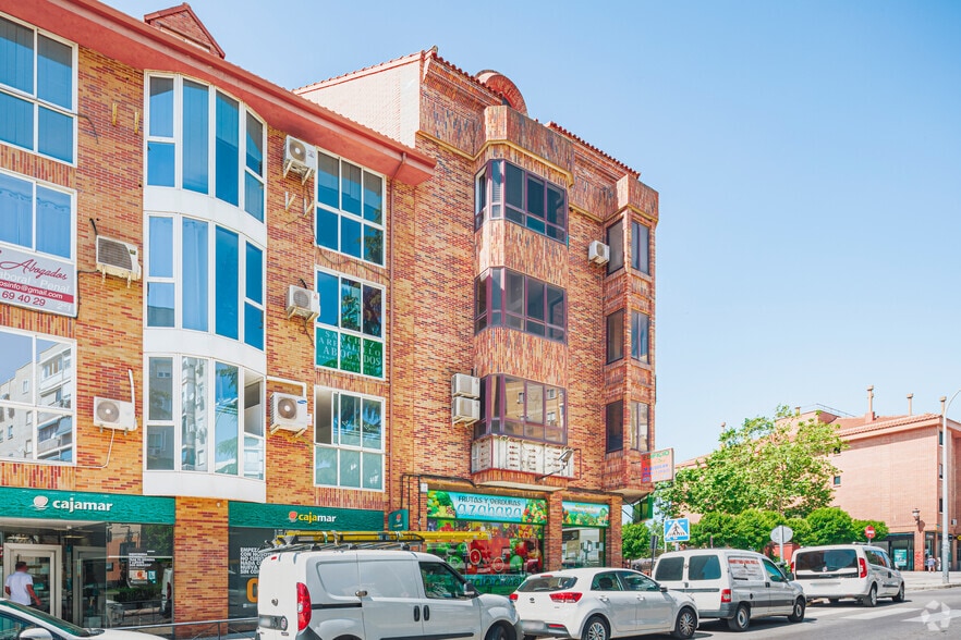 Calle del Doctor Miguel de Aguado, 10, Fuenlabrada, Madrid for lease - Building Photo - Image 3 of 3