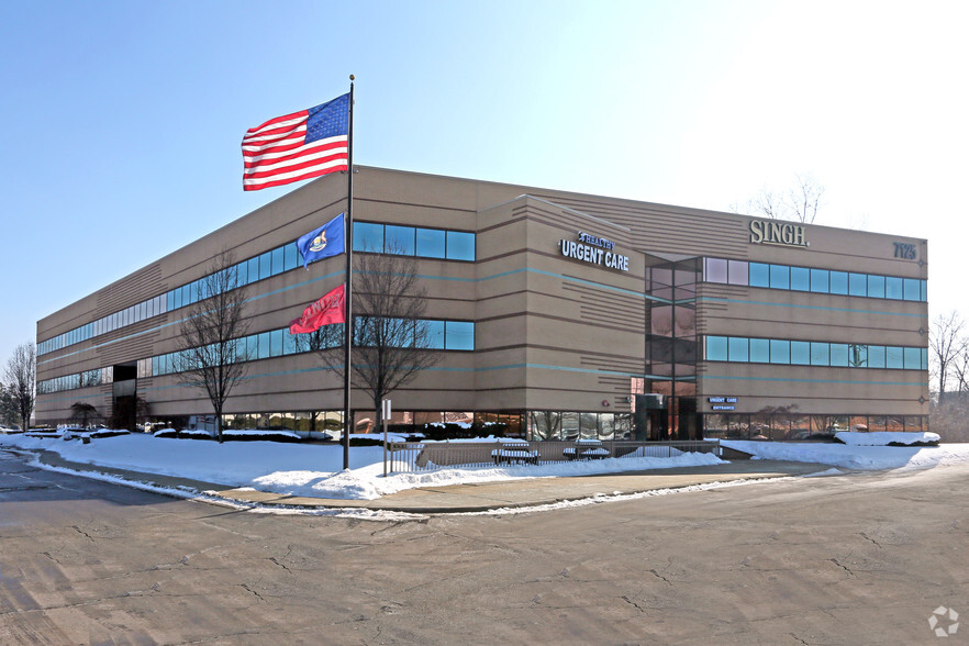 7125 Orchard Lake Rd, West Bloomfield, MI for lease - Primary Photo - Image 1 of 7