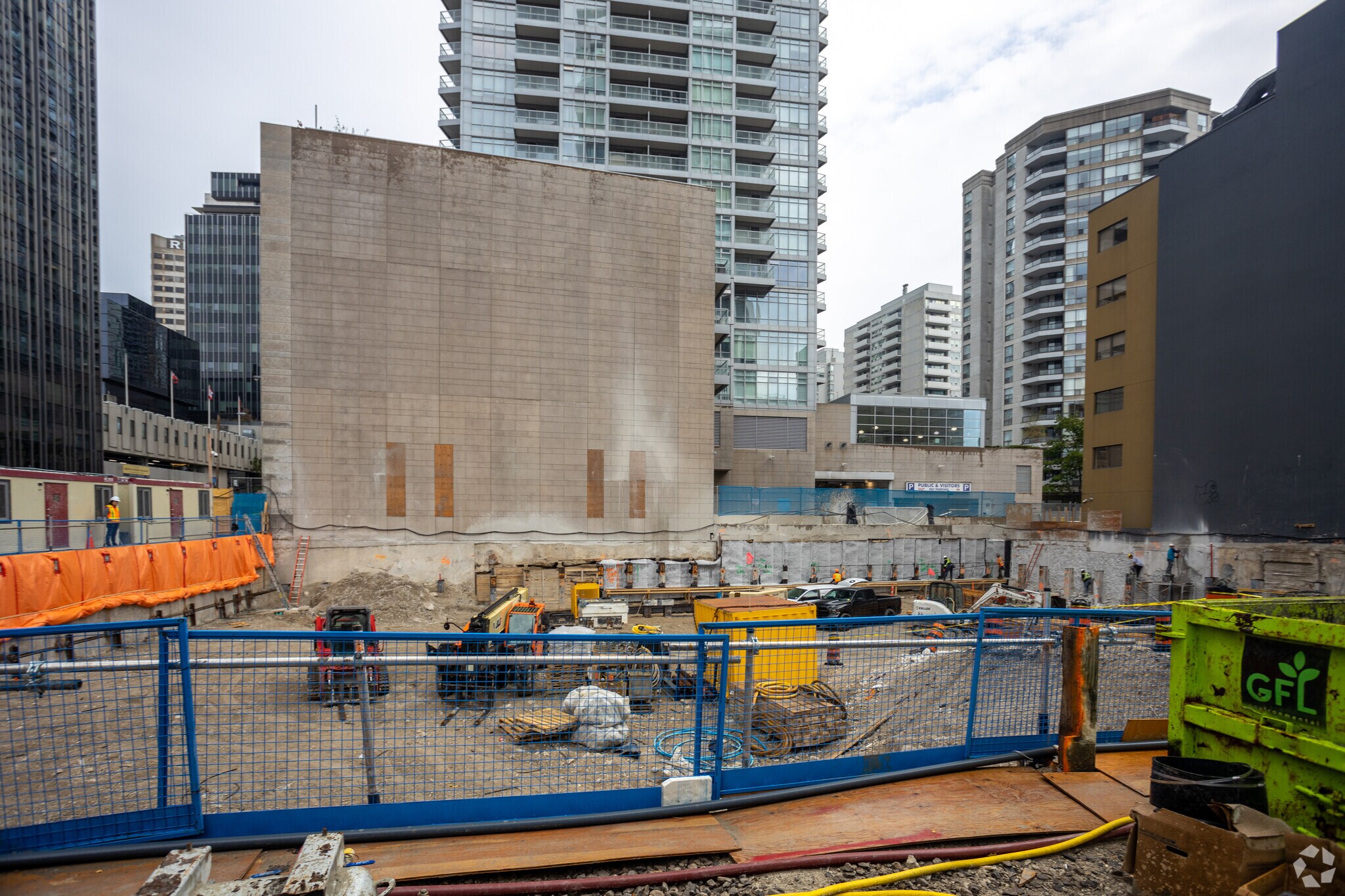 2161 Yonge St, Toronto, ON for sale Primary Photo- Image 1 of 1