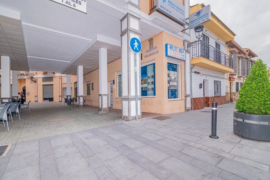 Plaza Alta, 1, Ogíjares, Granada for sale - Building Photo - Image 2 of 19