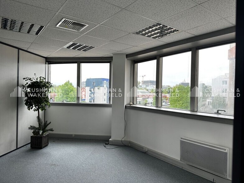 Office in Schiltigheim for sale - Interior Photo - Image 3 of 10