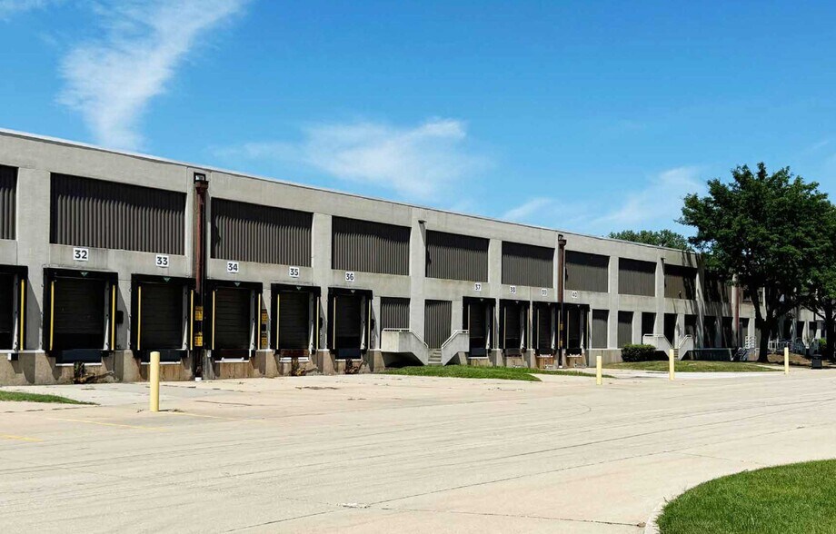 1550 E Washington Ave, Des Moines, IA à louer - Photo du bâtiment - Image 3 de 6