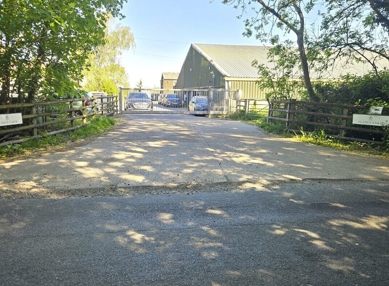 Butterfly Ln, Elstree à louer - Photo du bâtiment - Image 2 de 2