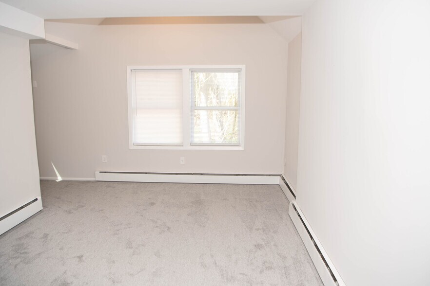 249 N Middletown Rd, Pearl River, NY à vendre - Photo principale - Image 1 de 27